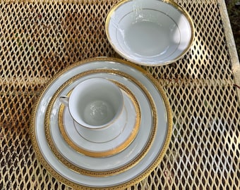 Choice Vintage Noritake Dinner, Salad, Rim Soup, Cup