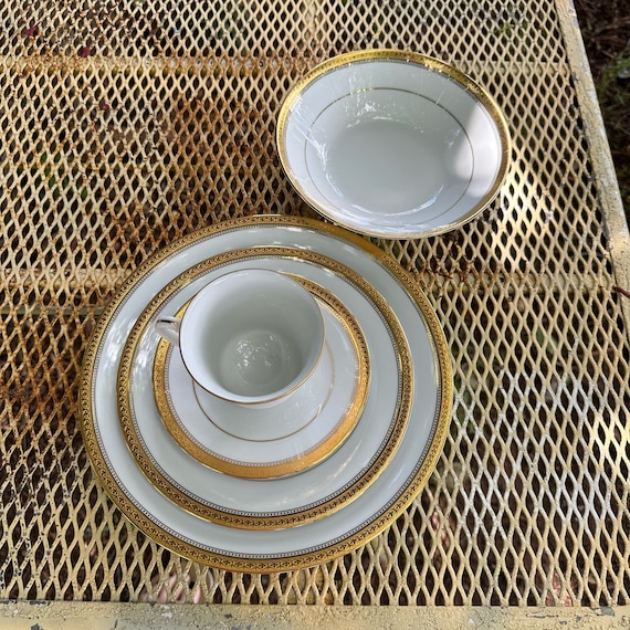 オールドノリタケ NORITAKE 金彩 幅広いシーンで活躍してくれる