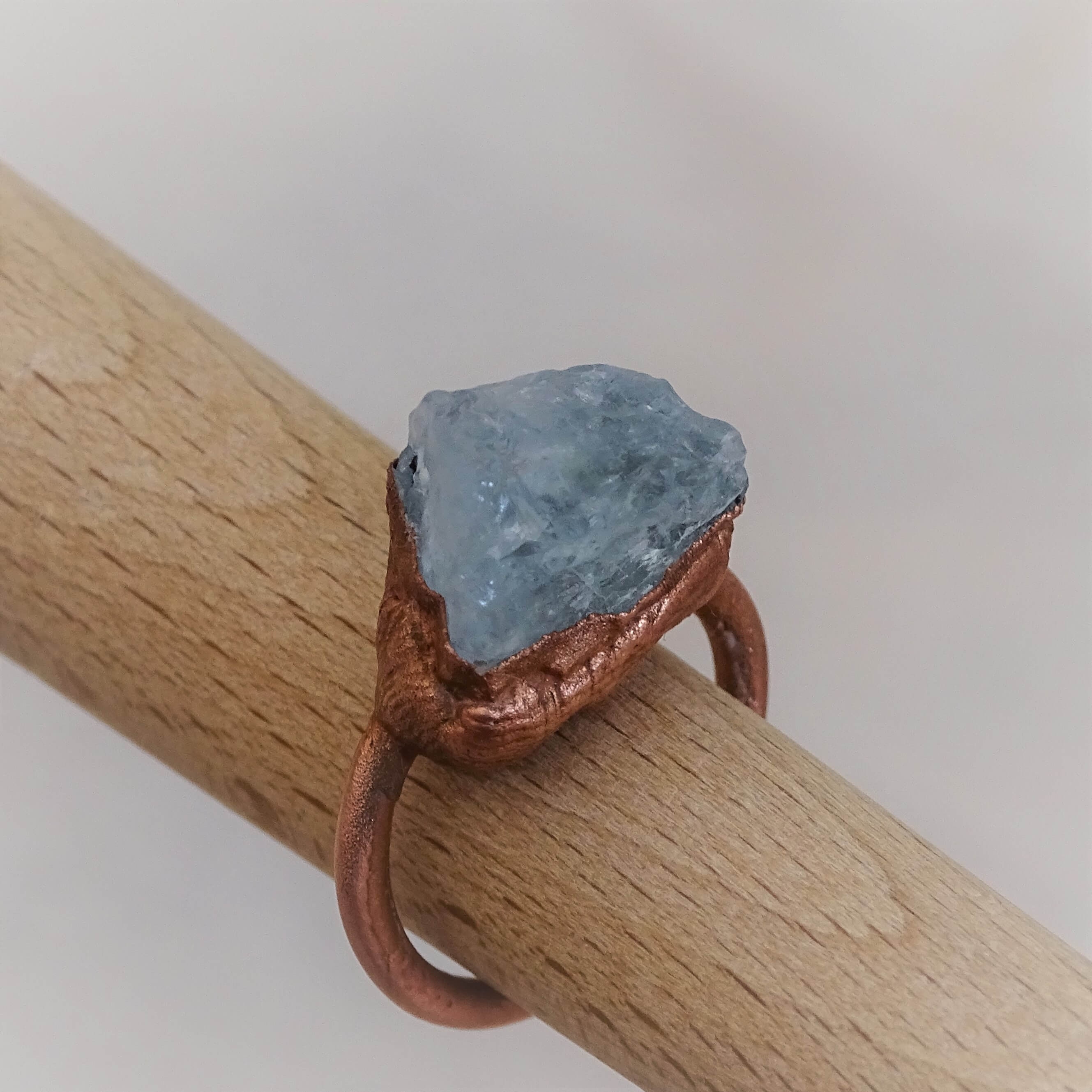 Copper ring with rough aquamarine crystal original handmade | Etsy