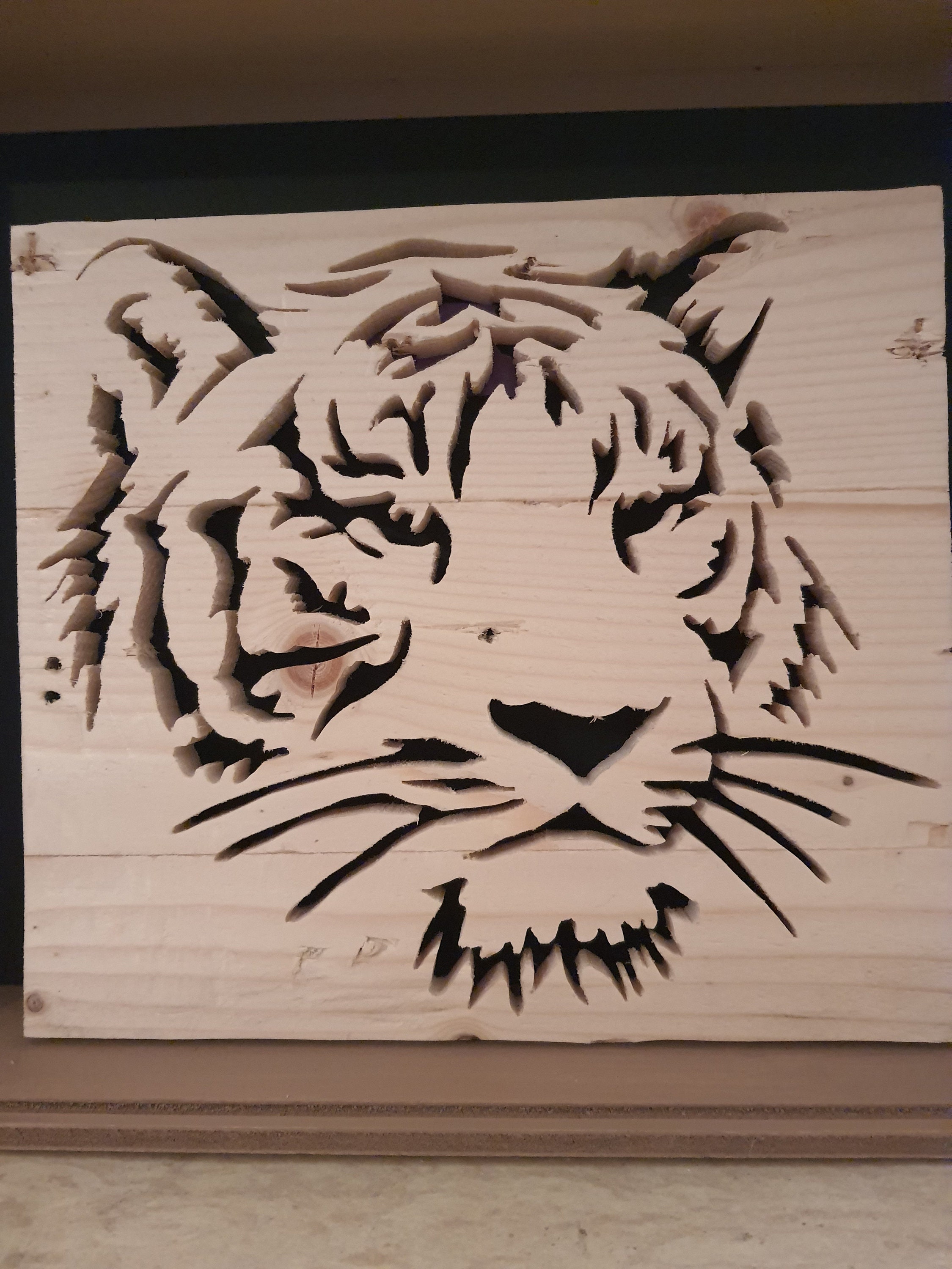 Tête de Tigre sur Bois Palette