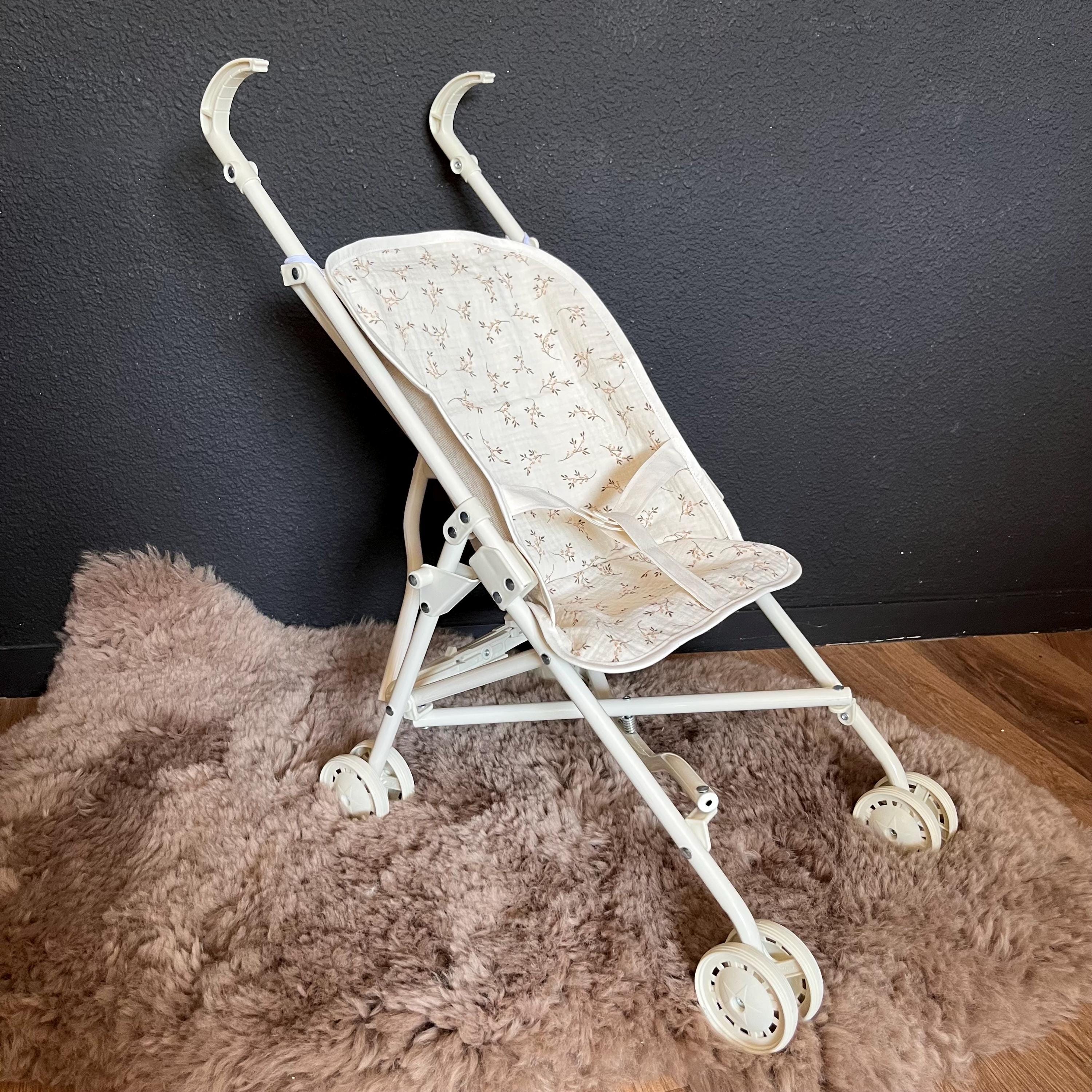 Poussette De Poupée Vintage En Tissu Liberty - Occasion Plein De Charme