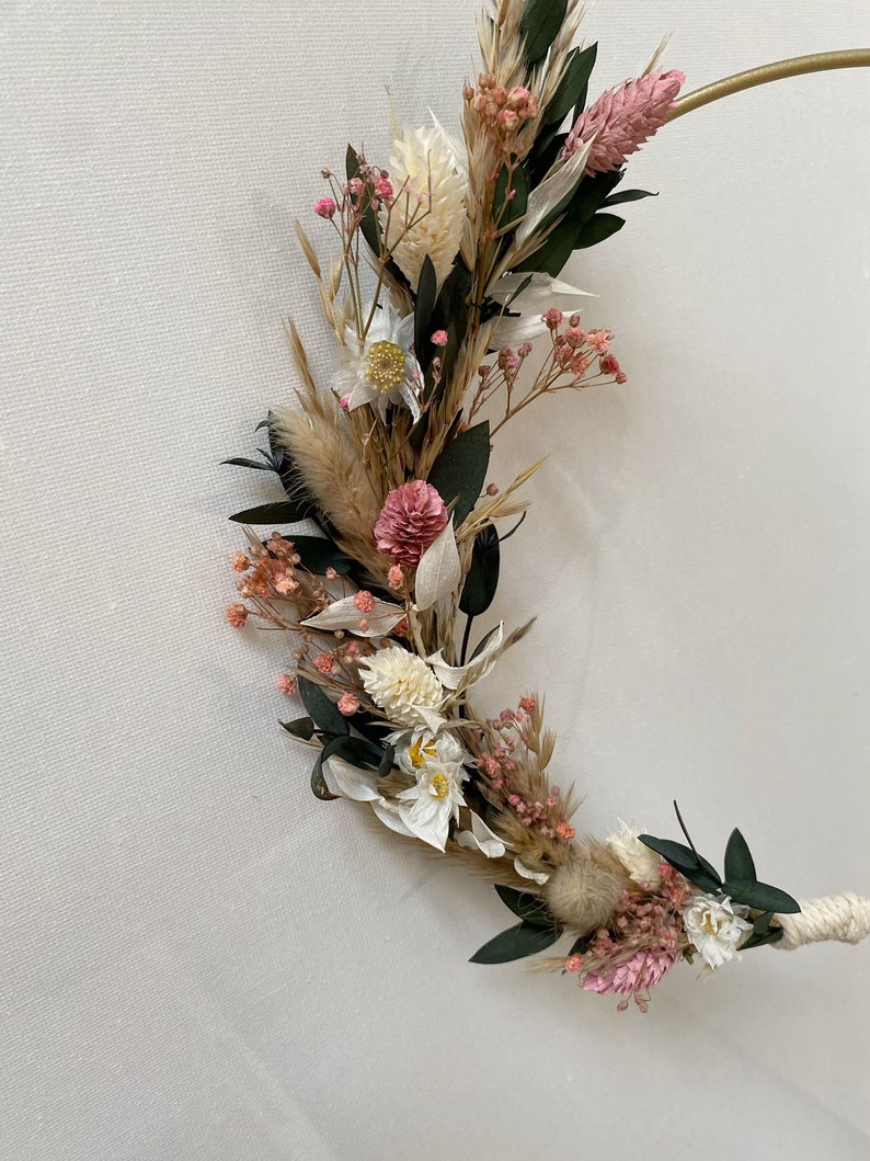 Dry flower wreath summer autumn tied on one side pink white Pampas grass Eucalyptus Door wreath Flower wreath Flower decoration Wall decoration image 3
