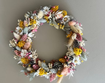 Couronne de fleurs séchées nouée colorée | Été | Couronne de porte | Couronne d'été | petite couronne de printemps