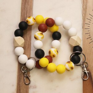 Busy Bee | Silicone Wristlet | Wristlet Keychain | Bracelet | Silicone Key Ring | Beaded Keychain | Gift for Her | Bangle Keychain