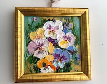 オリジナルのパンジーの油絵、金色の額縁入り、ミニチュアの花のアート作品、紫の花の壁飾り、コテージコアギフト、4 x 4インチ