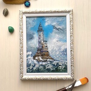 Paisaje marino con faro tormentoso - Pintura al óleo con textura de empasto de 5x7 - Arte mural costero enmarcado - Regalo de pintura oceánica