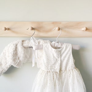 Shaker Peg Hanger, Montessori Style Shelf Clothes Hanger, Nursery Coat Rack, Baby Room Shelf, Coat Rack, Wooden Peg Rail, Minimalist