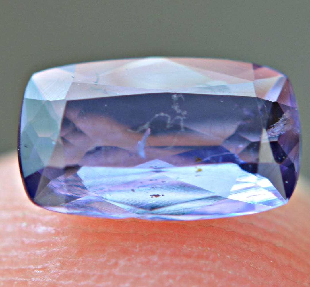 RARE !! IOLITE VIOLETTE OEIL DE CHAT D'AFRIQUE