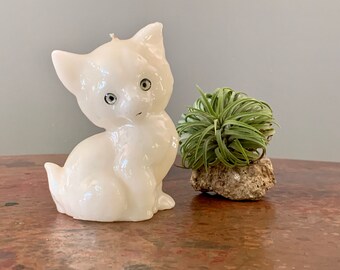 Vintage Kitschy Cat Kitten Novelty Candle White with jeweled eyes