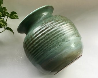 Vintage 1977 Dryden Original Pottery Drip Glaze Vase *Green* Studio Art Decor