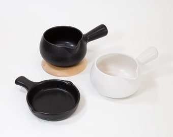 Olla de leche de cerámica moderna y cacerola / tazón y sartén con asa
