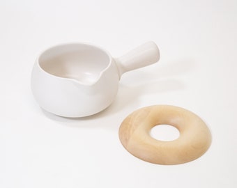 Circular Wooden Doughnut Trivet / Heat Resisitant Mat / Tabletop Wood Coaster for Pots and Pans