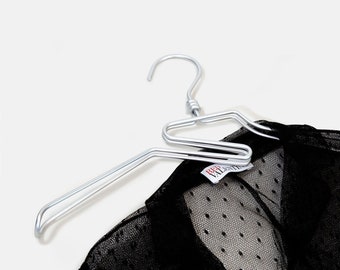 Minimalist Multifunctional Aluminum Hanger / Bent Metal Modern Garment Hanger / Fashionable Walk-in Closet Display hanger