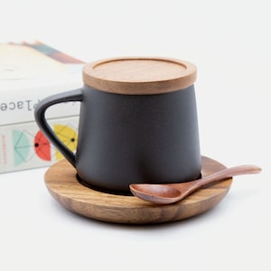 Ceramic Mug with Wooden Lid, Stirrer & Saucer