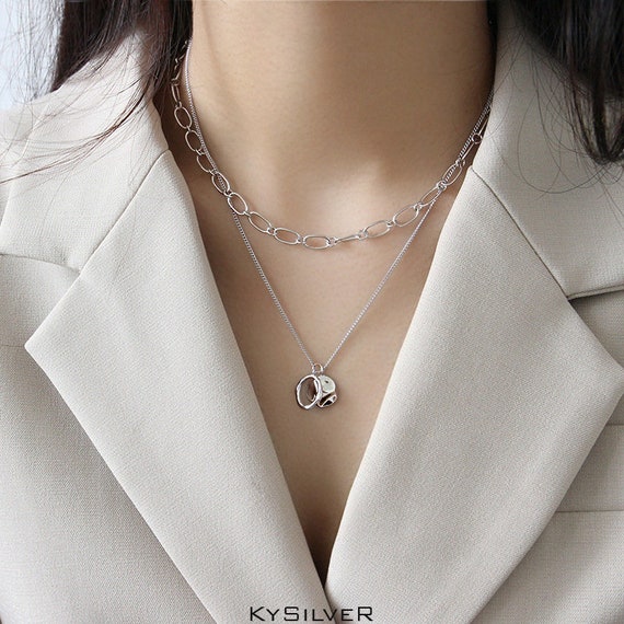 Silver necklace aesthetic deals