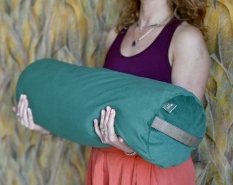 Large Buckwheat Yoga Bolster - Mossy Green Velvet, 71x22 cm