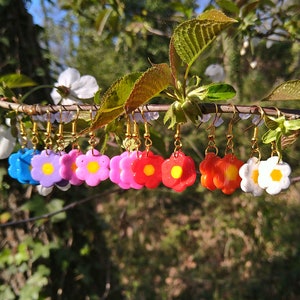 Earrings - small flowers - cute kawaii - Hama midi beads - dangling earrings