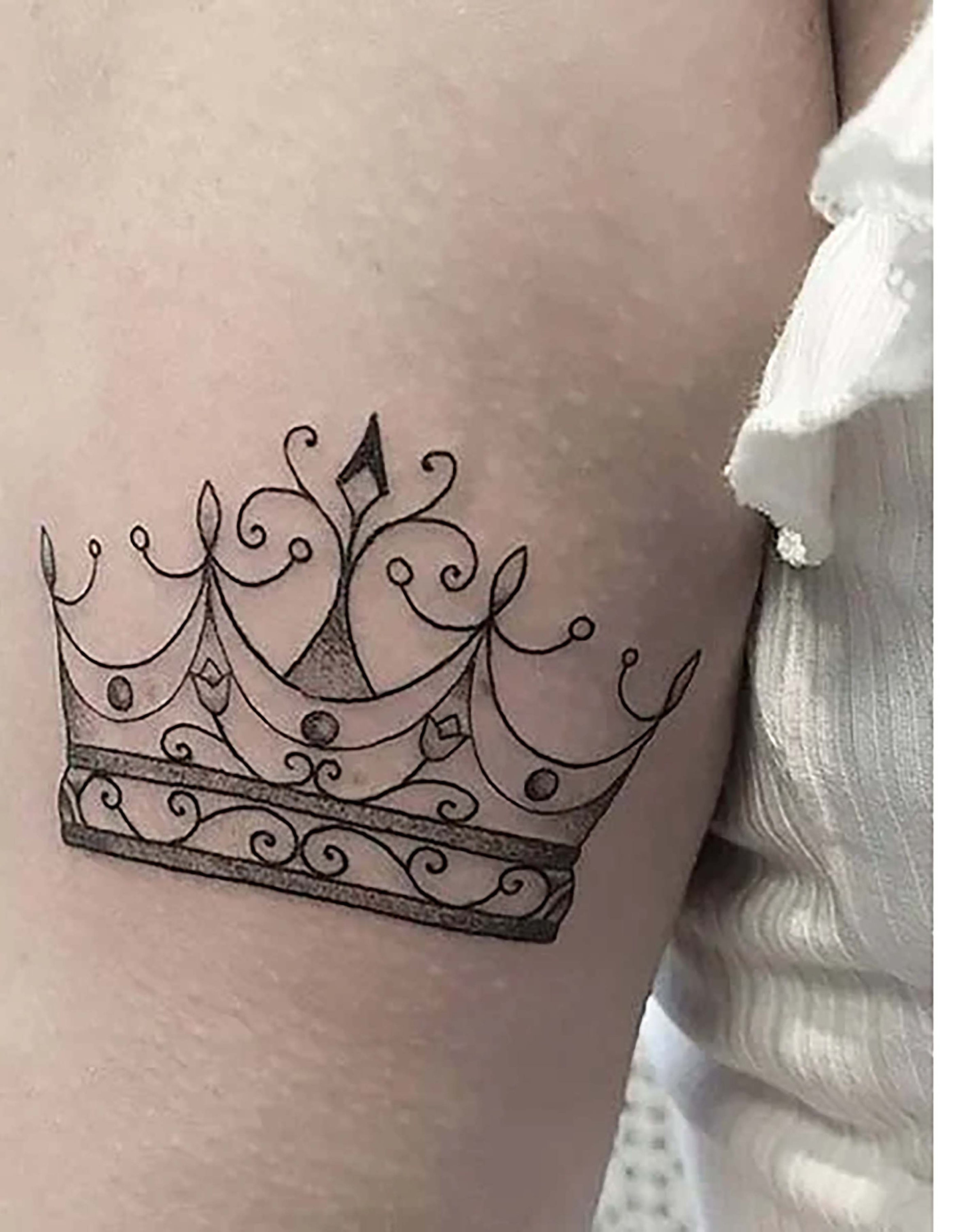 Queen Crown Temporary Tattoo (Set of 3) – Little Tattoos