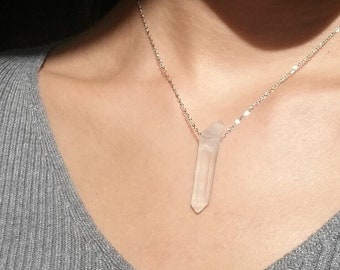 natural clear quartz pendant necklace, quartz crystal point necklace, raw gemstone necklace, simple gold necklace for women, crystal gift