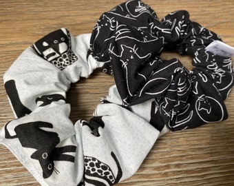 Cat Lover Scrunchies | black + white cat silhouette | I love cats | Hair ties | Zero waste | Handmade in Canada | Cat Collection | Gift Idea