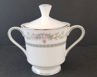 Porcelain Sugar Bowl Society Shelley. Fine China. White with blue and Pink Flowers and Platinum Trim. Replacement sugar bowl