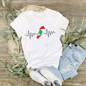 Libanon Karte Herzschlag T-Shirt.