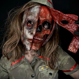 ーbuilt-to-orderー　 Silicone zombie mask with removable eyeballs and skin that opens and closes (ML)