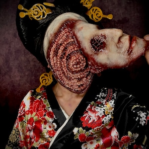 ーbuilt-to-orderー Silicone monster mask with removable skin (OI)