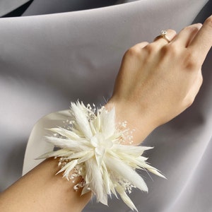 Bridesmaid bracelet natural dried flowers white for bridesmaids and bride wrist corsage for wedding bridesmaid gift boho wedding accessories image 2