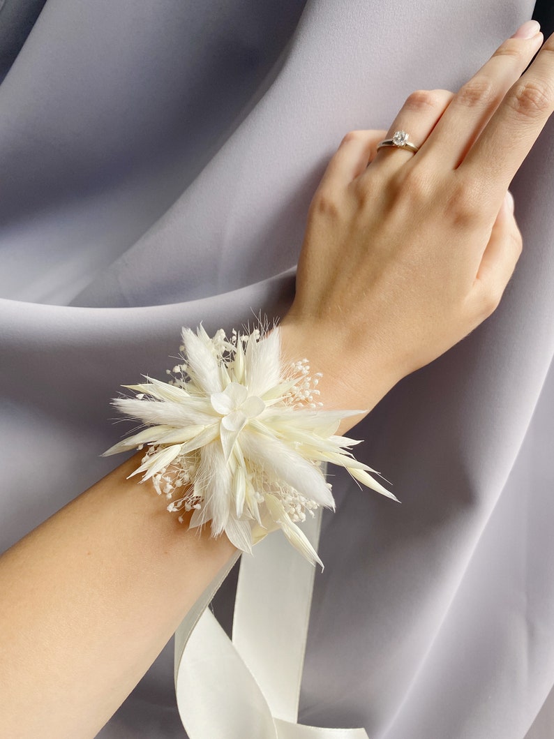 Bridesmaid bracelet natural dried flowers white for bridesmaids and bride wrist corsage for wedding bridesmaid gift boho wedding accessories image 8