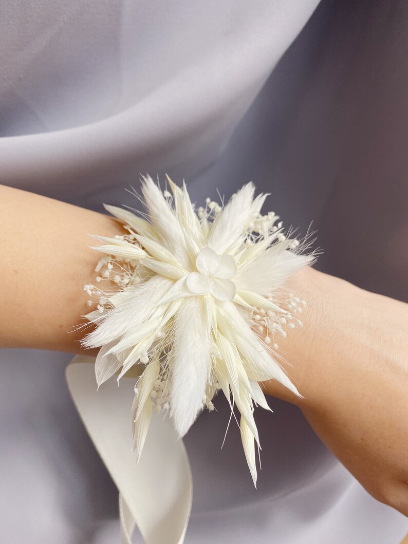 Bridesmaid bracelet natural dried flowers white for bridesmaids and bride wrist corsage for wedding bridesmaid gift boho wedding accessories image 9