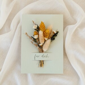 Karte Muttertag, Muttertag Grußkarte mit Trockenblumen, Geschenkidee, Muttertagsgeschenk, Geschenk zum Muttertag, salbeigrün grün