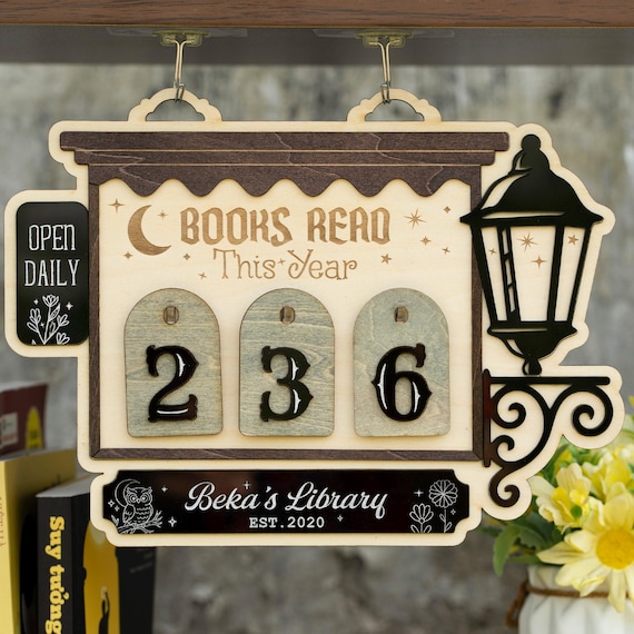 Personalized Books Read This Year Sign. Custom Bookshelf Decor. Reading Goal Book Counter.  Book Lover Gift. Wood Library Sign.