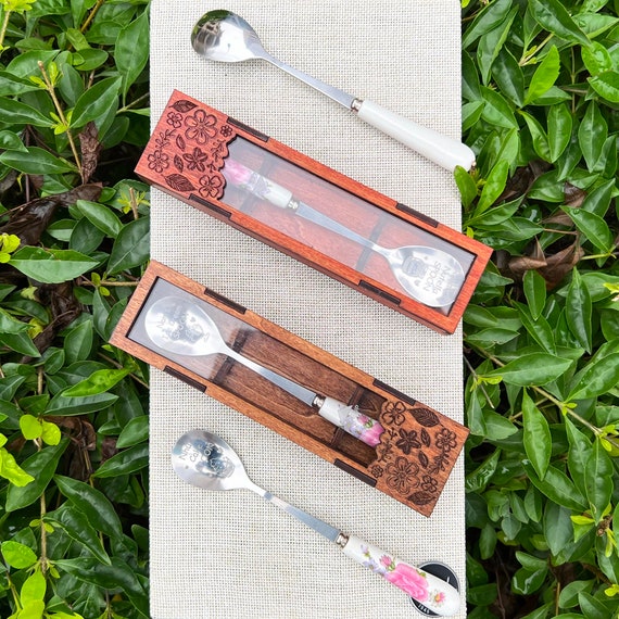 Personalized Metal Spoon Box. Laser Engraved Spoon Gift. Custom Stamped Coffee spoon. Porcelain Spoon With Case Gift. Personalized Gift