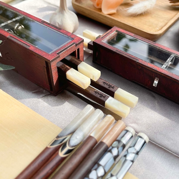 Personalized Rosewood Chopsticks Gift. Couple Chopsticks Box Case. Custom Name Engraved Chopsticks Set. Wedding Favor Gift. Newlyweds Gift