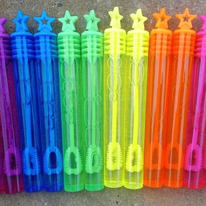 6 / 12 Rainbow Star Wand Bubble Tubes Girls Boys Party Loot bag Fillers Kids Wedding Favours