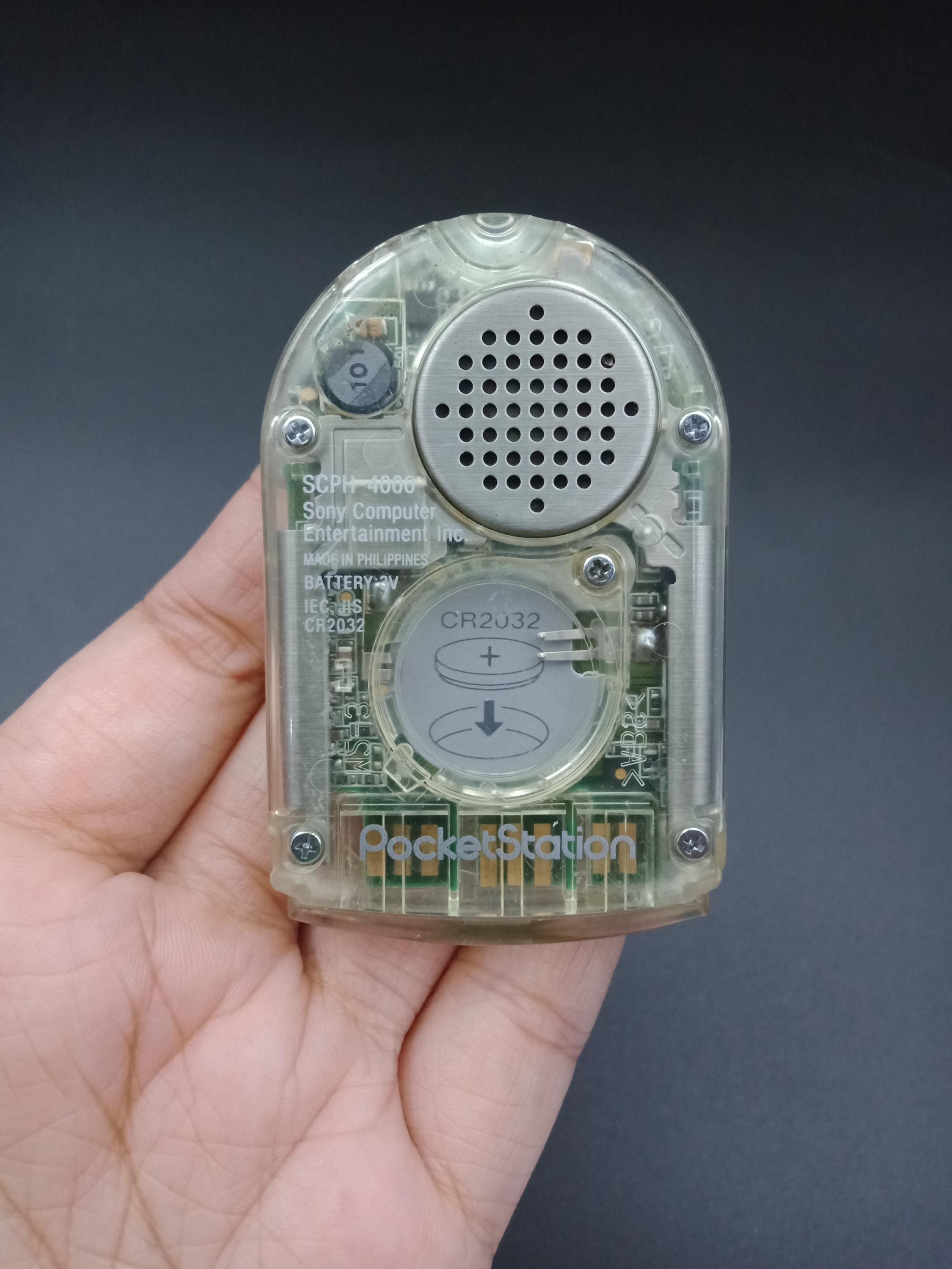 SKU YU322 | PS1 Pocket Station Clear Sony Playstation