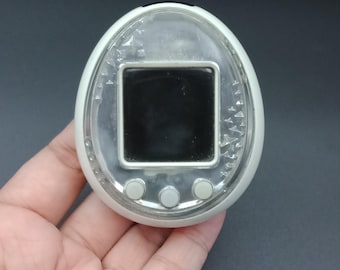 Vintage 1997 Bandai Tamagotchi White Color Ver Electronic Virtual