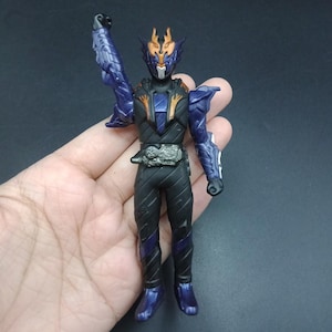 SKU  |  Bandai Masked Kamen Rider Build Rider Cross