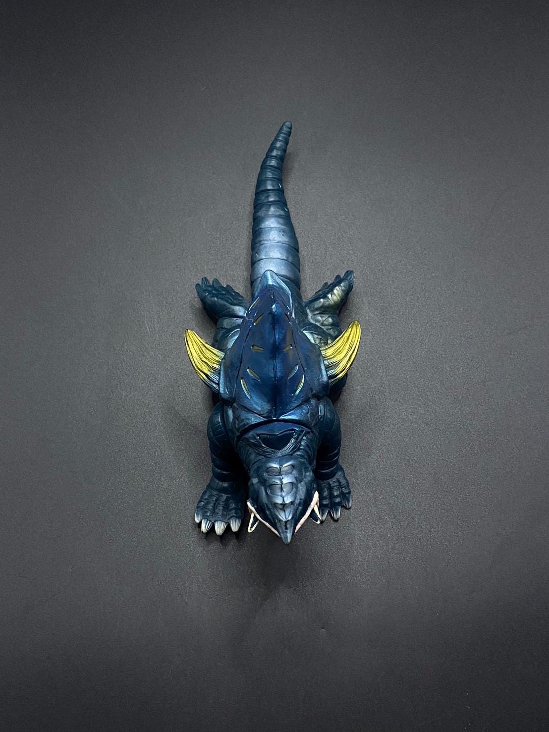 SKU B194P1816 | Zonnel Kaiju Zonneru 130-EX Ultraman Authentic Toy