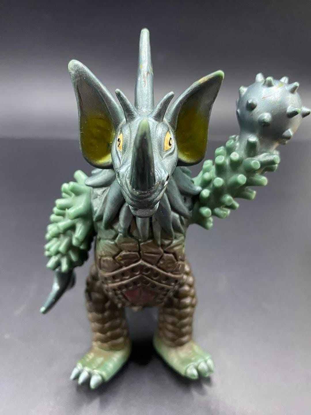レトロ　小物　フィギュア　怪獣 Amazon | ウルトラ怪獣 解剖図鑑 エレキング @昭和レトロ 怪獣