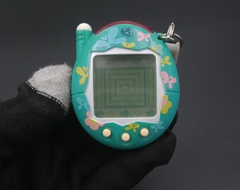 たまごっち ID L 日本版、レアな紫色のシェル、中古、ヴィンテージ