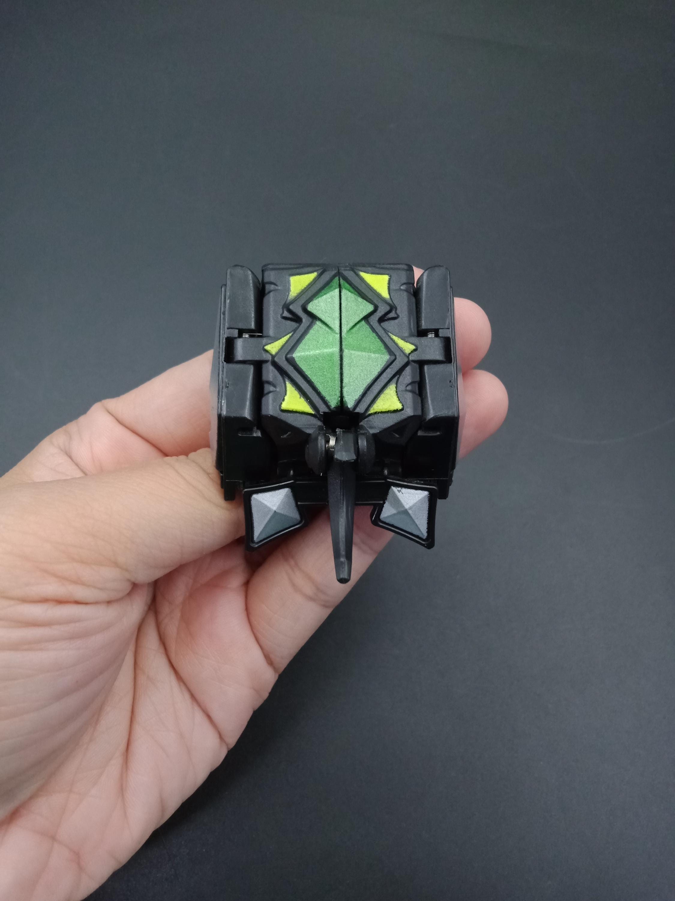 SKU B810P9086 | Bakugan Darkus Dharak With Airkor Gear Combat