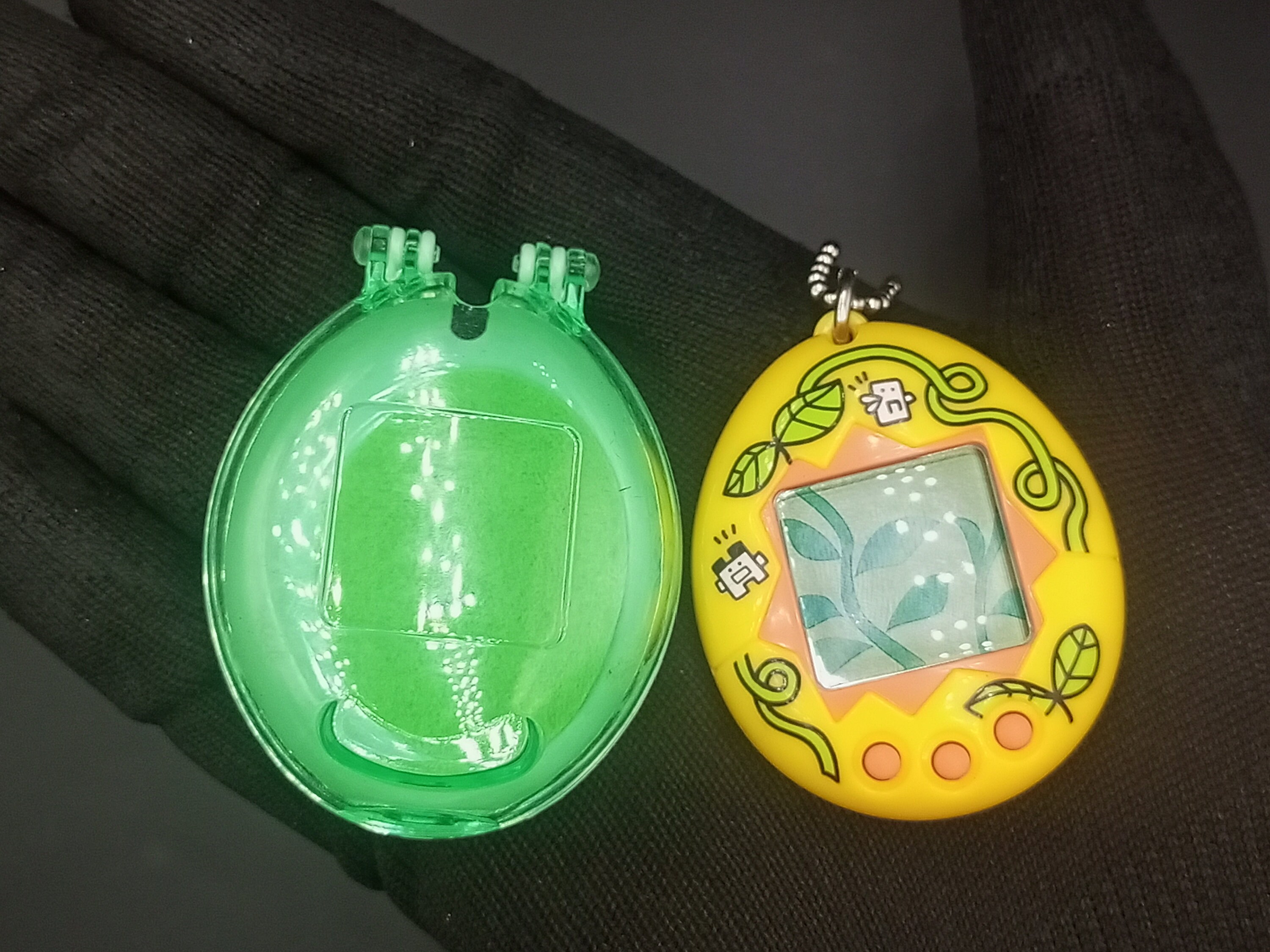 モリノタマゴッチ グリーン Tamagotchi Morino / Forest , Bug , Japan Version With Green