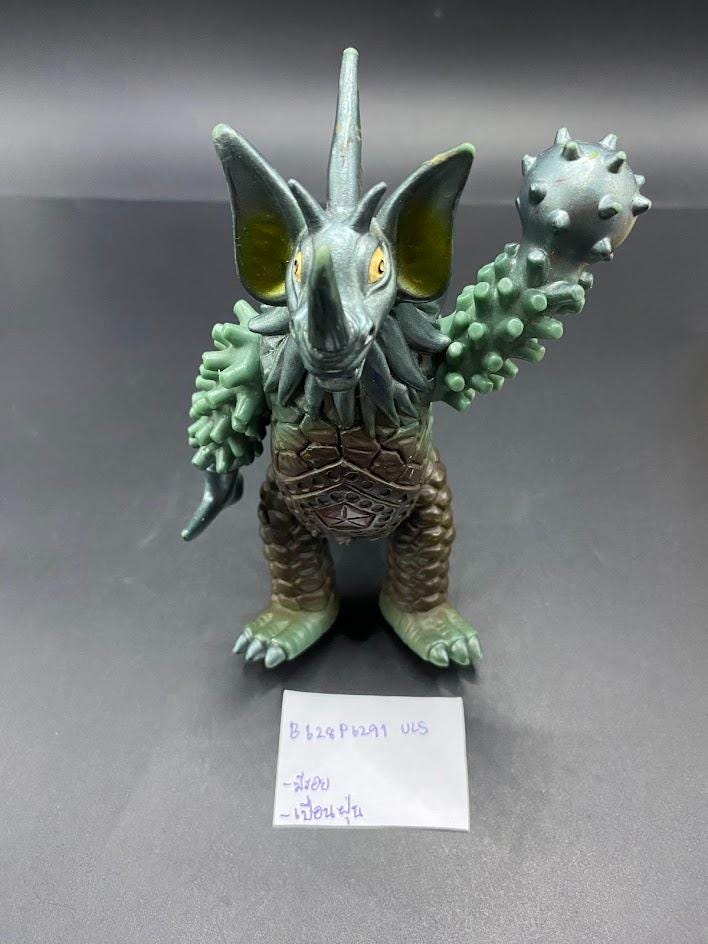 レア！マーミット2009ウルトラマン「ダラダラホーン」 3/4(水)より九谷焼ウルトラマンシリーズを伊勢丹新宿店にて期間限定