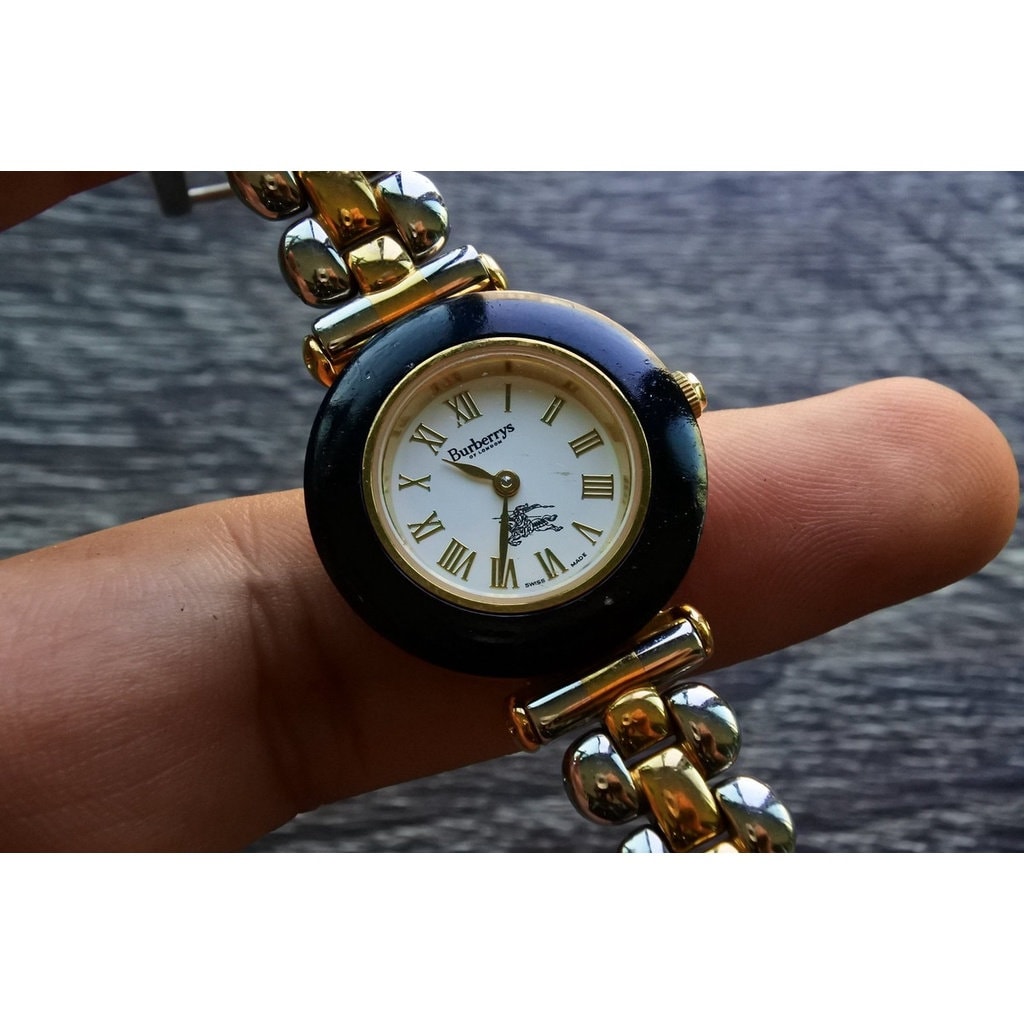 Burberry watch hong kong 2025