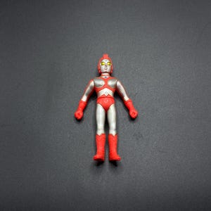 SKU B143P994 | Mini Figure Ultraman Yurian Authentic Toy
