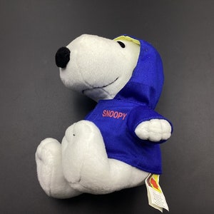 SKU DP01 F81 | Snoopy regenmantel blau Peanuts Plüsch Stofftier-Puppe | Ca. 15 cm