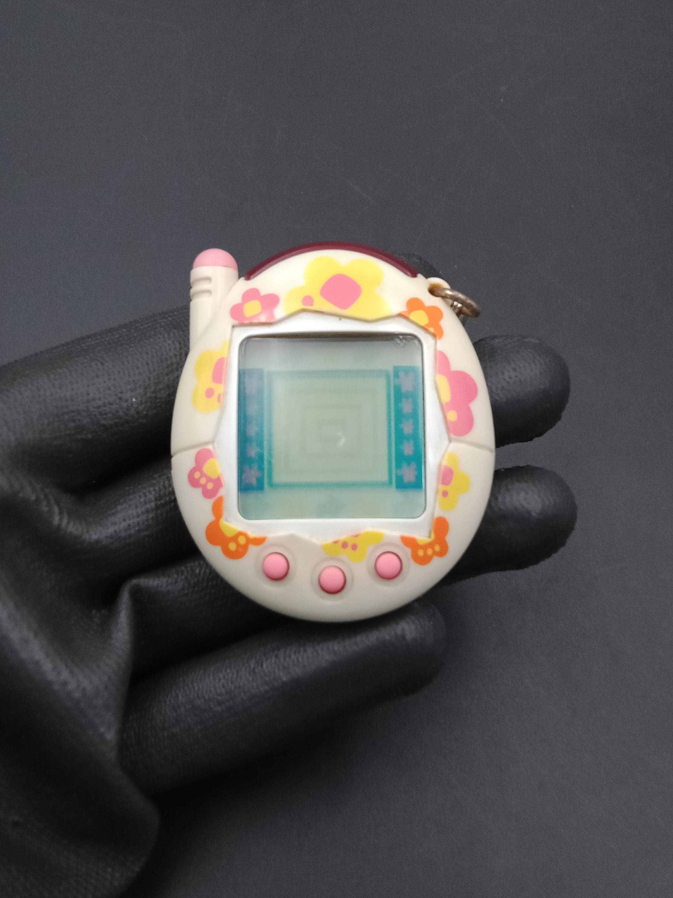 SKU B833P9997 | Bandai Japanese Tamagotchi Connection V3 Flower