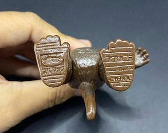 B627P6255 | Ultraman GORO Bullmark Retro Sofubi Ultra Kaiju 9cm